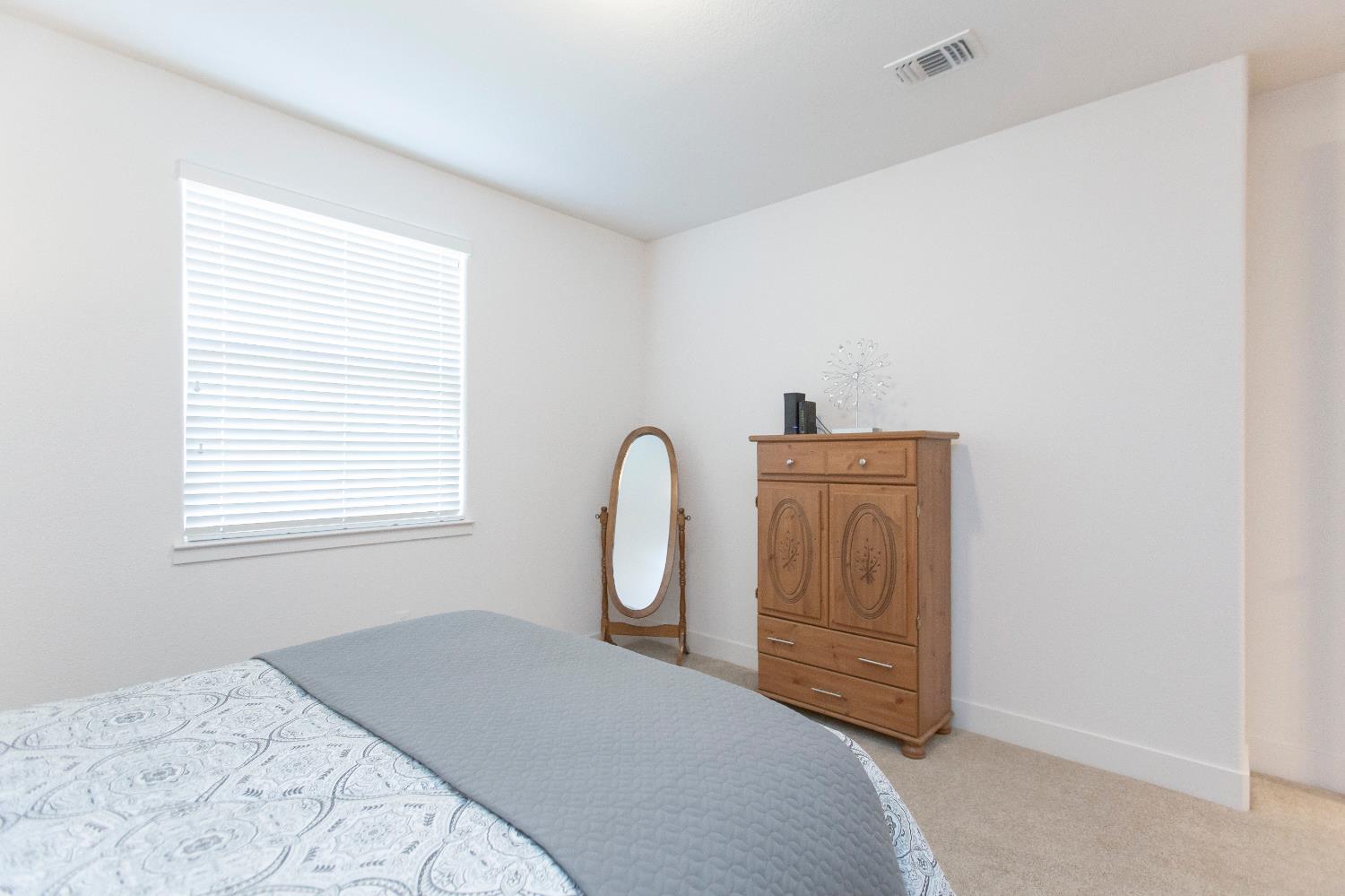 1170 Aartman Dr, Ripon, CA 95366