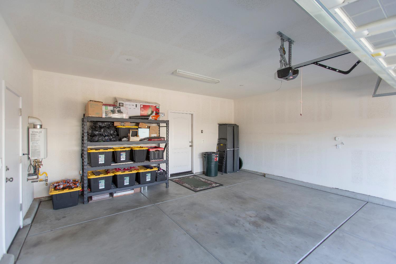 1170 Aartman Dr, Ripon, CA 95366