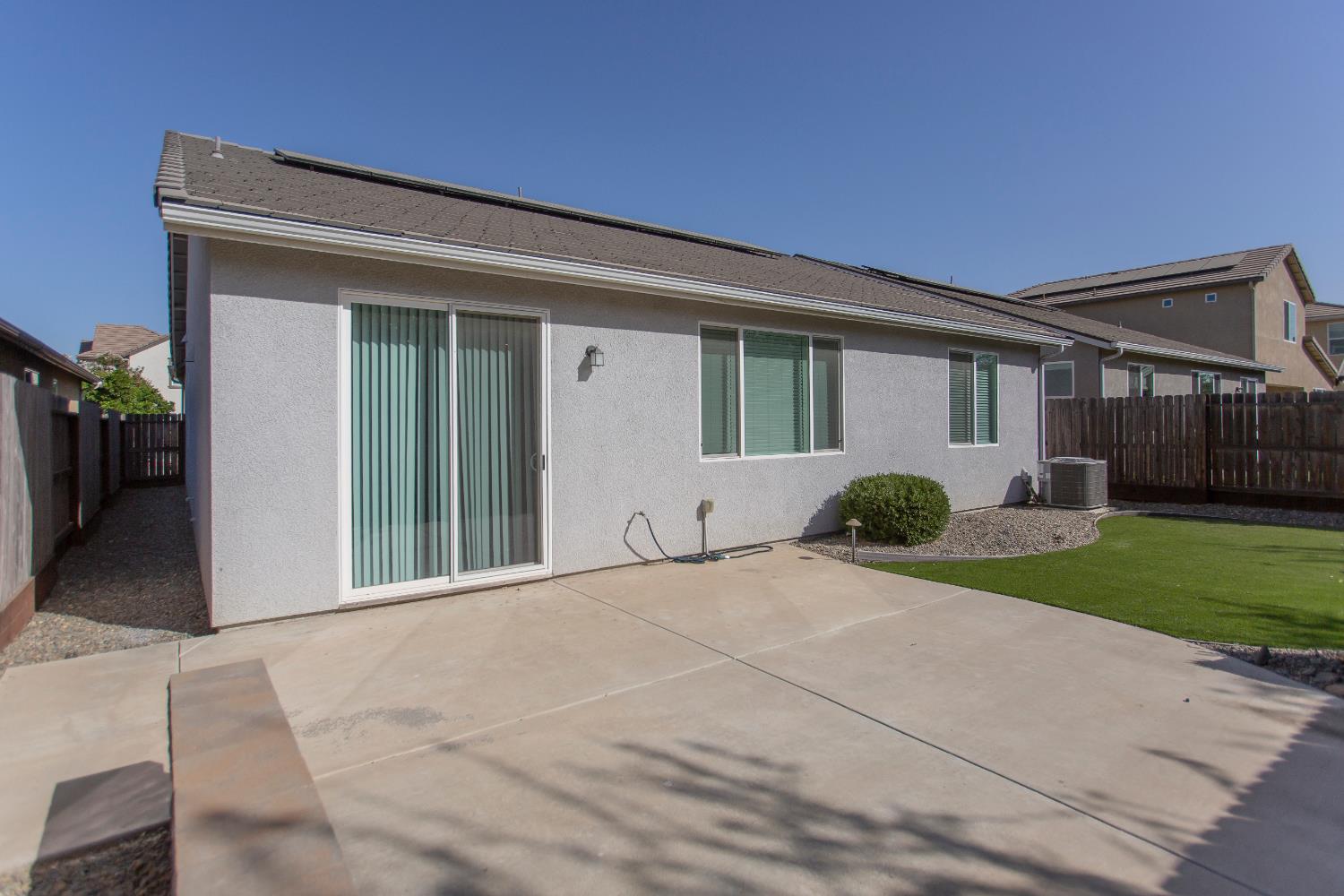 1170 Aartman Dr, Ripon, CA 95366