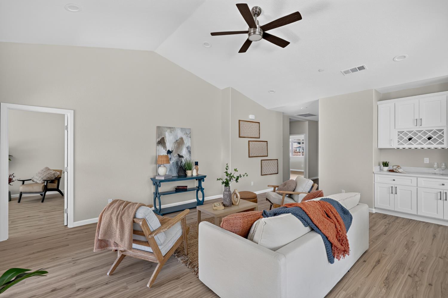 1038 W 24th St, Merced, CA 95340