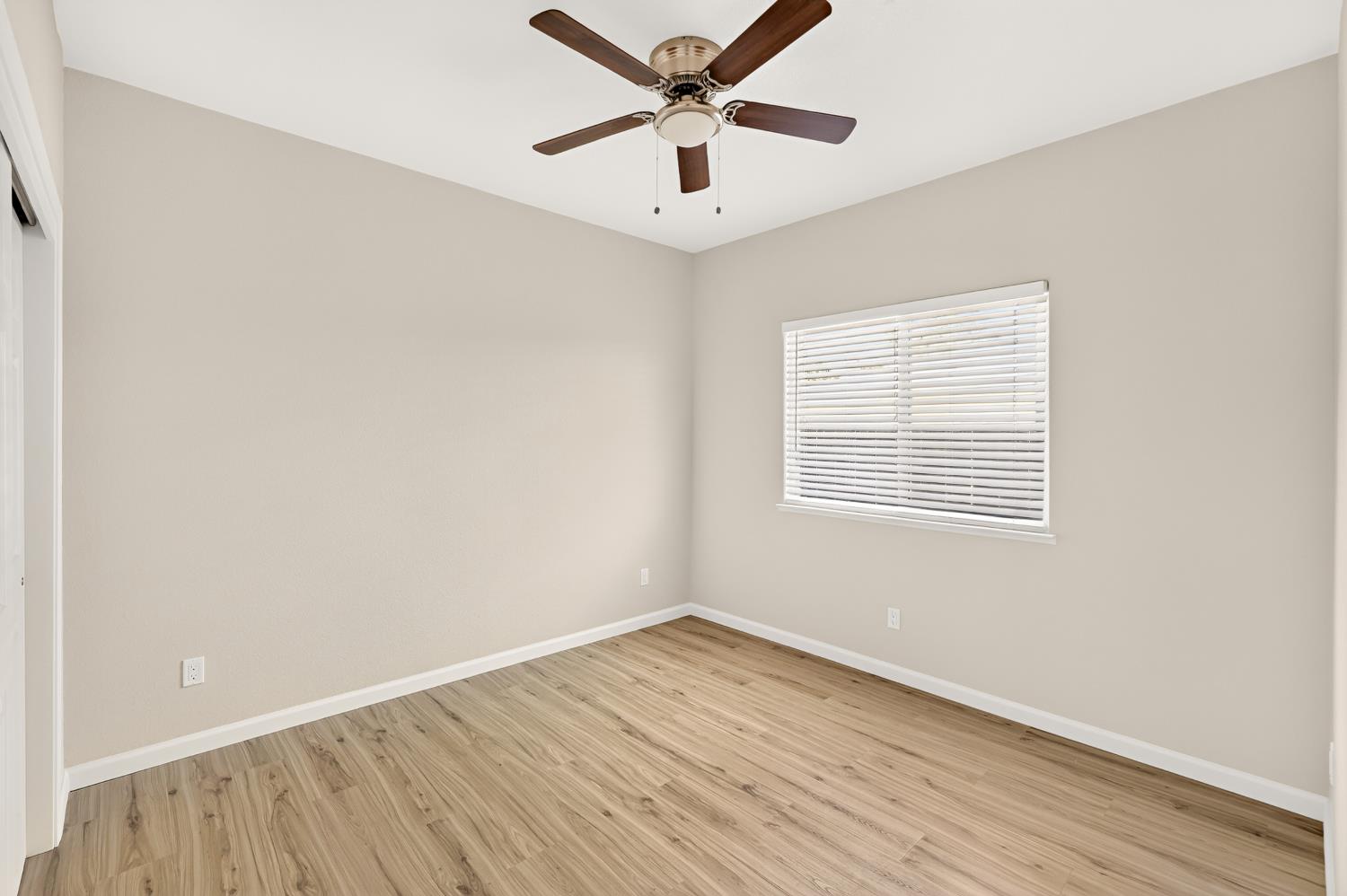 1038 W 24th St, Merced, CA 95340