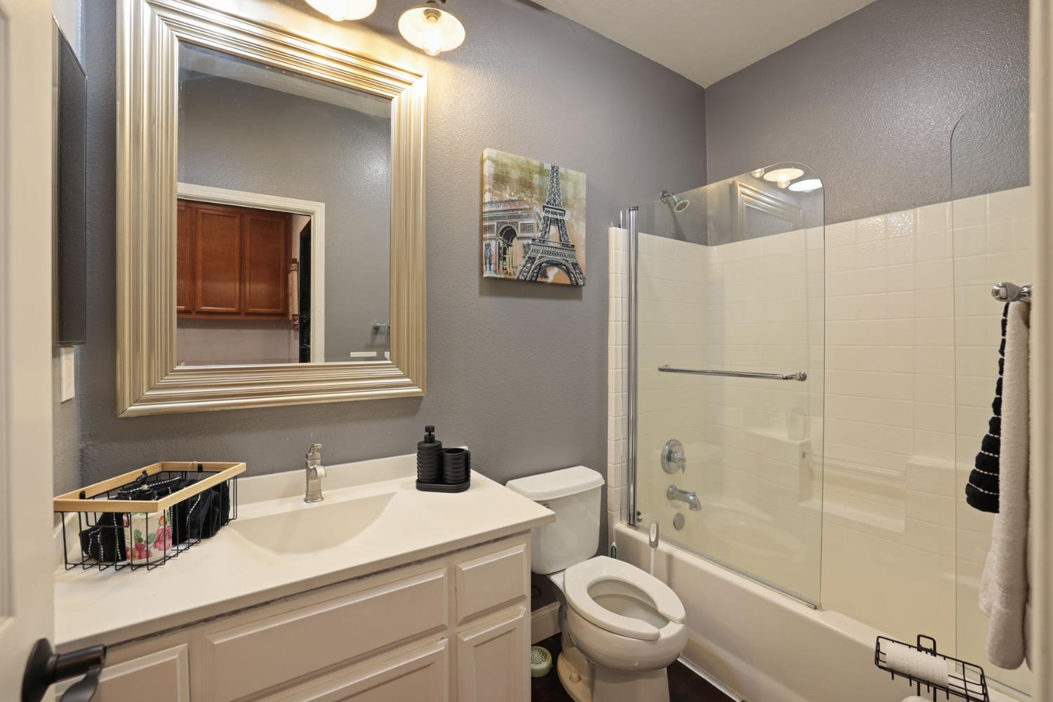 1725 Luna Bella Ln, Manteca, CA 95337