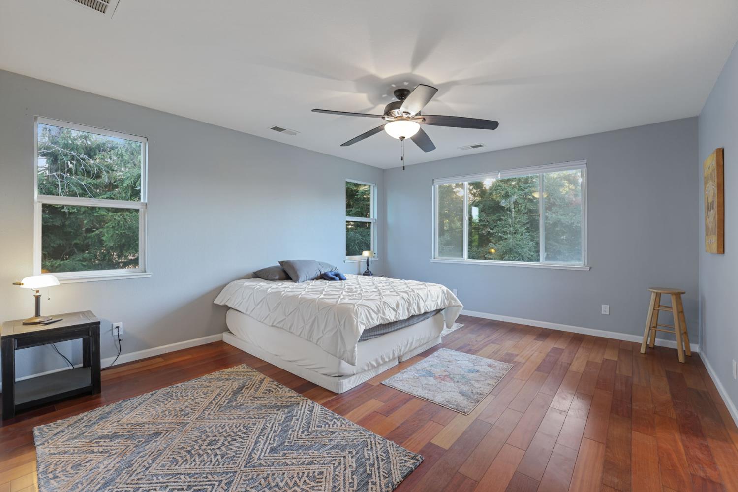 1725 Luna Bella Ln, Manteca, CA 95337