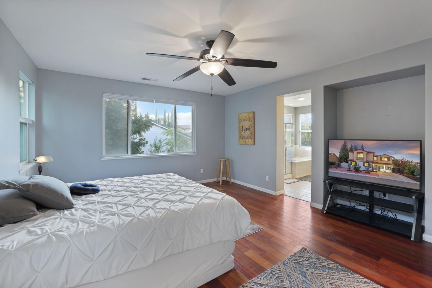 1725 Luna Bella Ln, Manteca, CA 95337