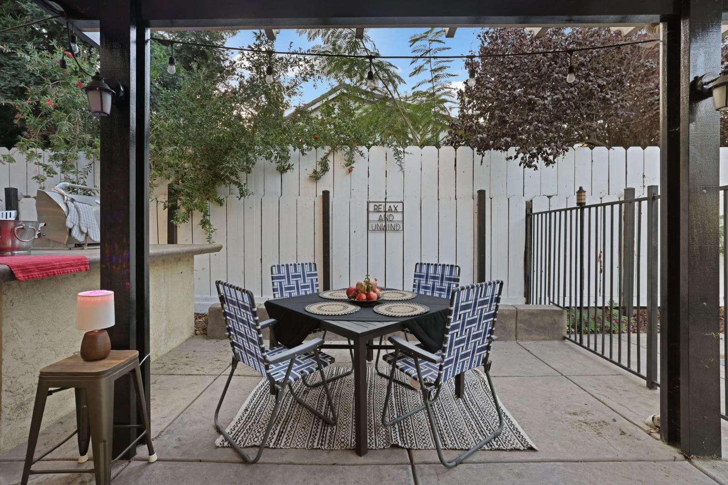 1725 Luna Bella Ln, Manteca, CA 95337
