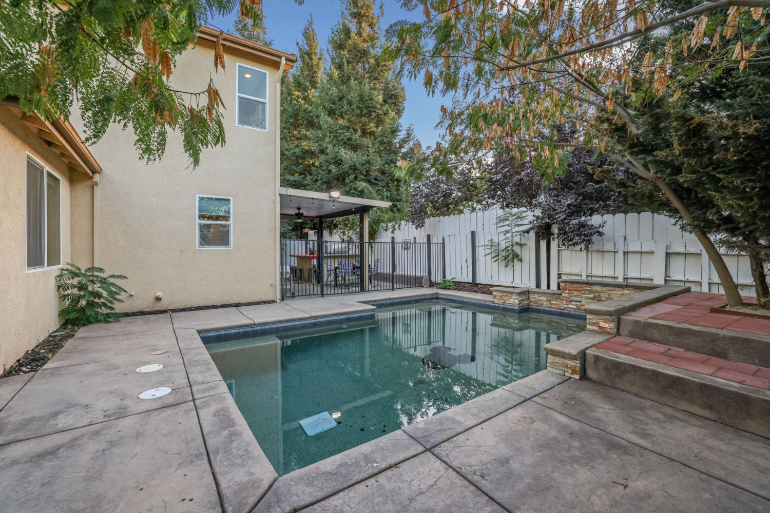 1725 Luna Bella Ln, Manteca, CA 95337