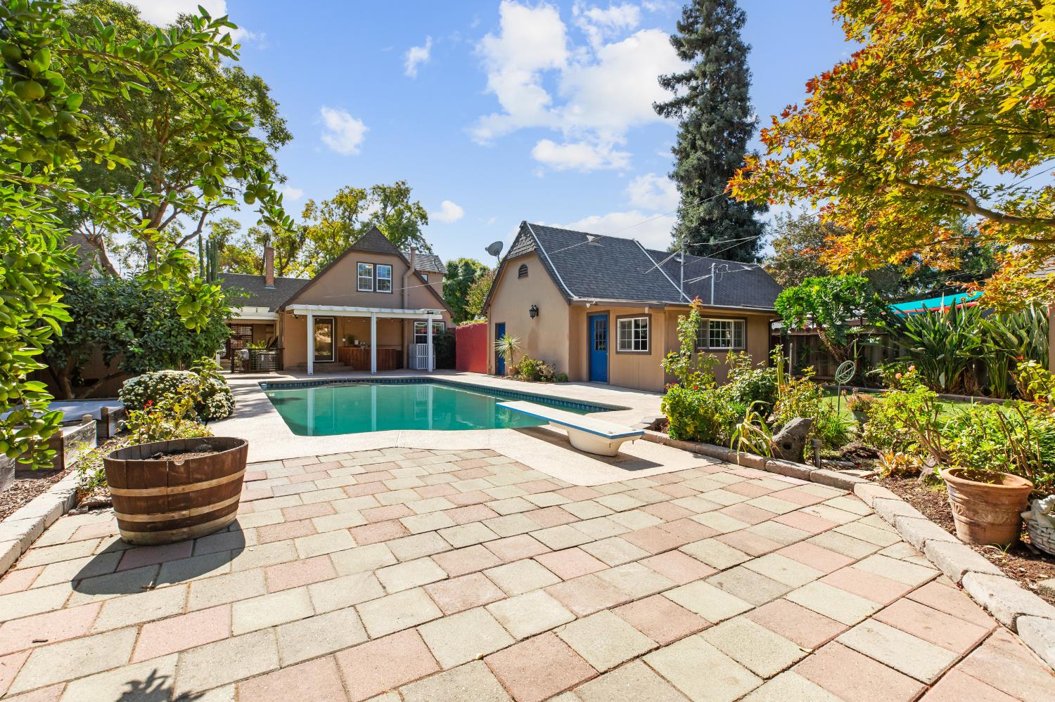 133 Frances Ave, Modesto, CA 95354