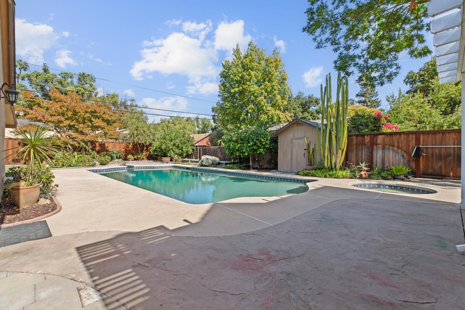 133 Frances Ave, Modesto, CA 95354