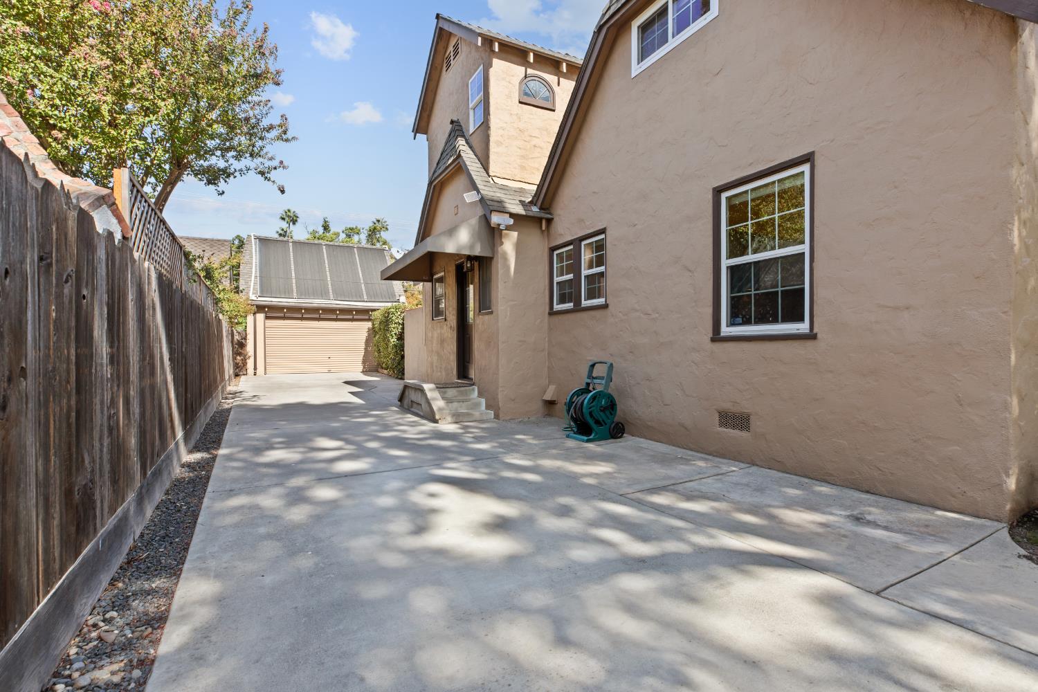 133 Frances Ave, Modesto, CA 95354