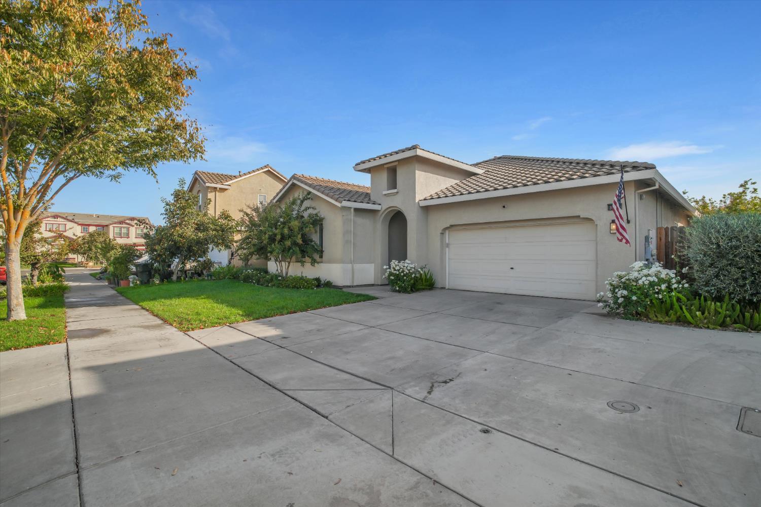 3334 Silverwood St, Escalon, CA 95320