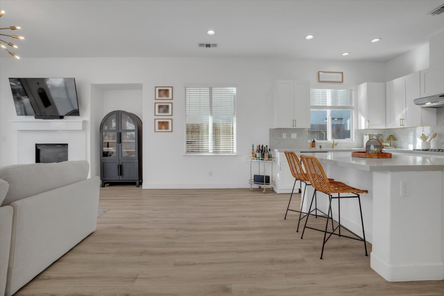 3334 Silverwood St, Escalon, CA 95320