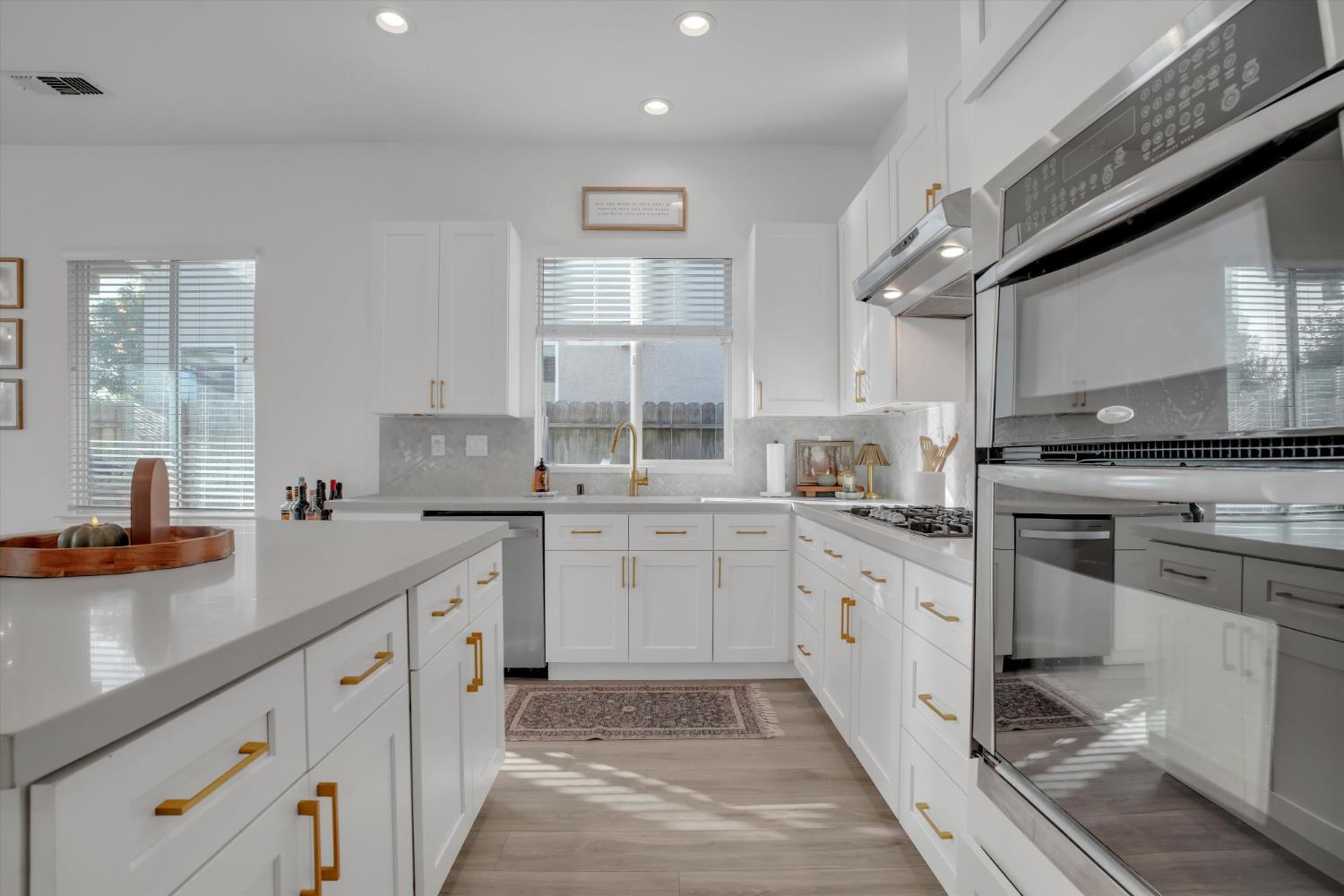 3334 Silverwood St, Escalon, CA 95320