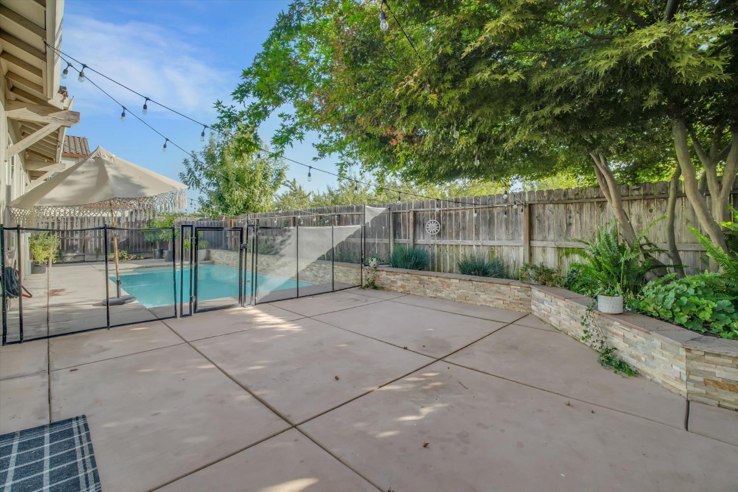 3334 Silverwood St, Escalon, CA 95320