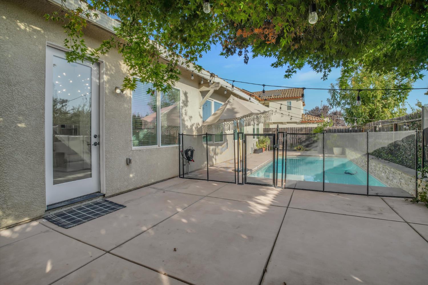 3334 Silverwood St, Escalon, CA 95320