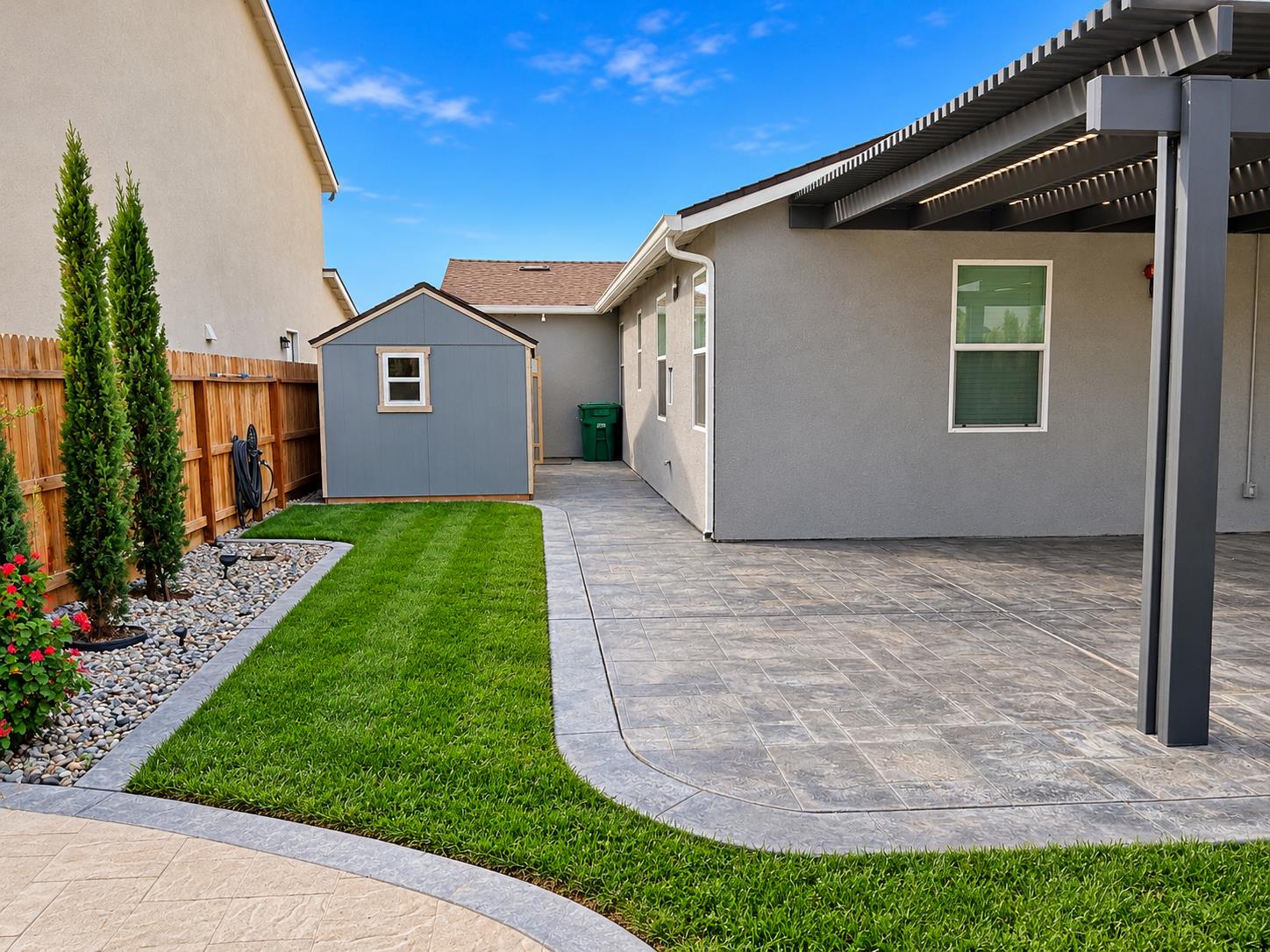 392 Broadstone Ct, Los Banos, CA 93635