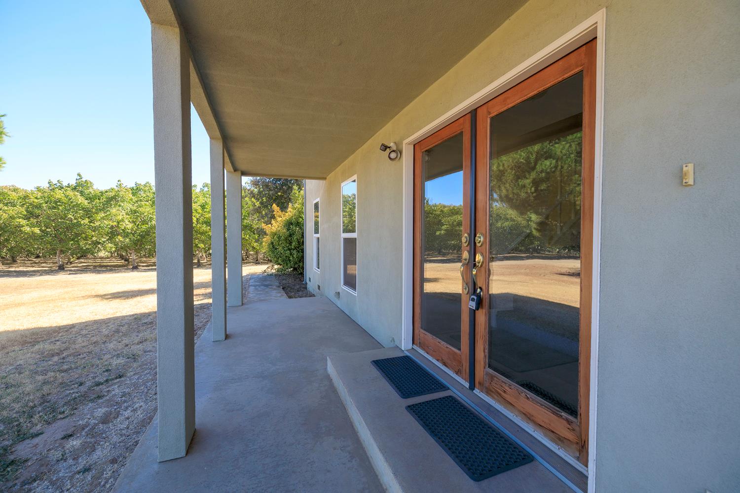 361 Arlberg Rd, Hickman, CA 95323