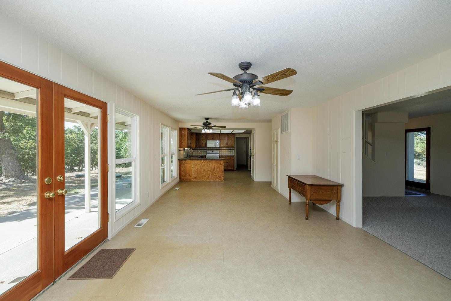 361 Arlberg Rd, Hickman, CA 95323