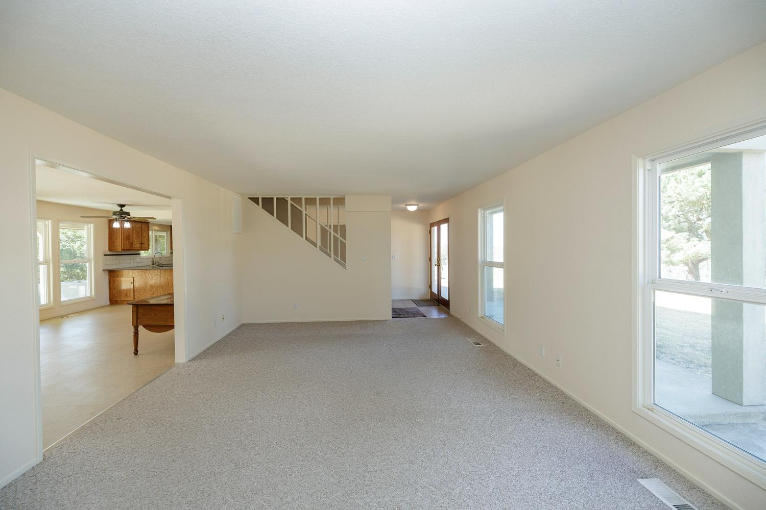 361 Arlberg Rd, Hickman, CA 95323