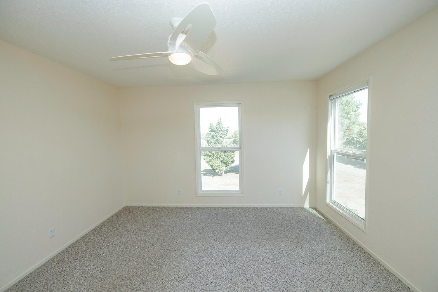 361 Arlberg Rd, Hickman, CA 95323