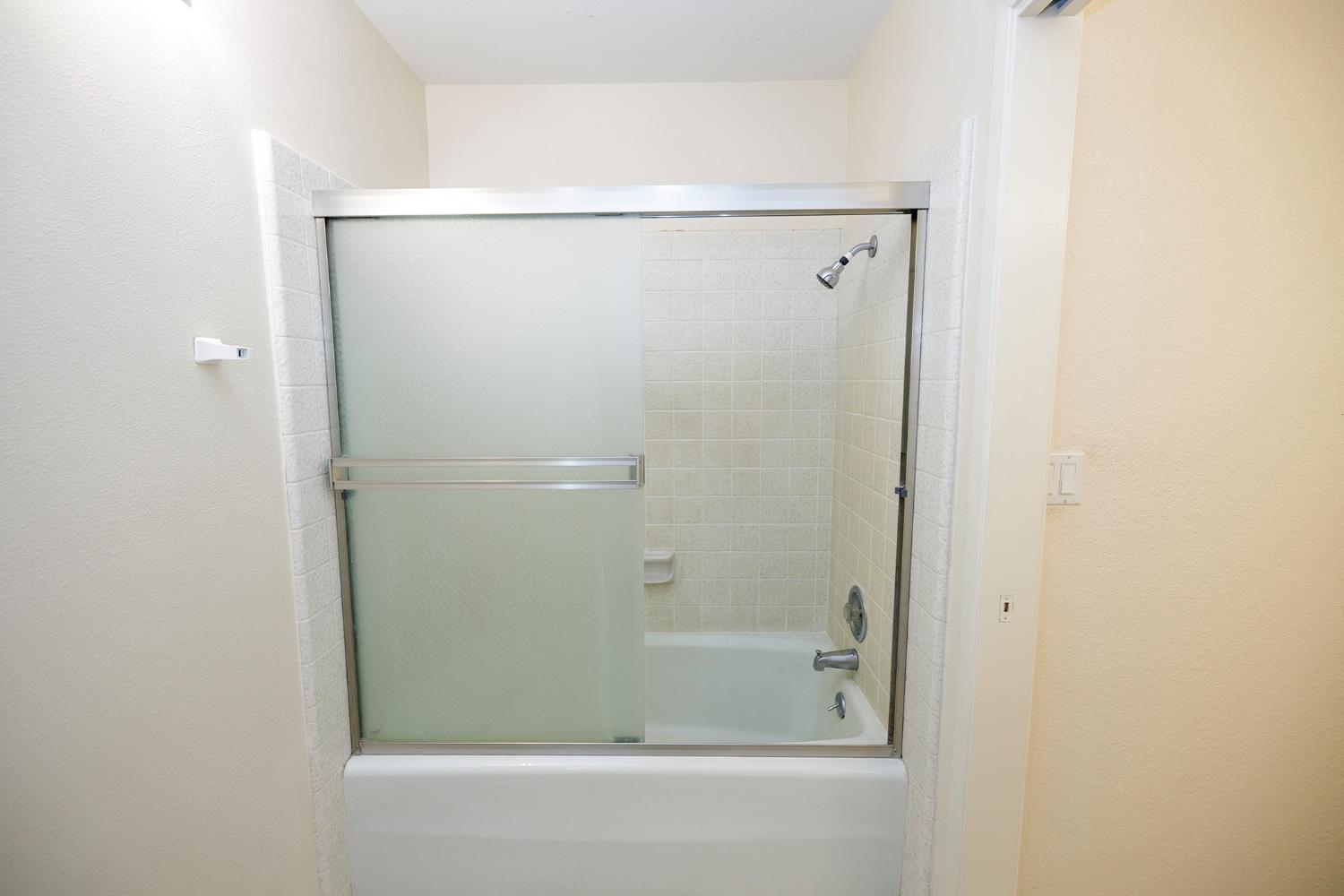 361 Arlberg Rd, Hickman, CA 95323