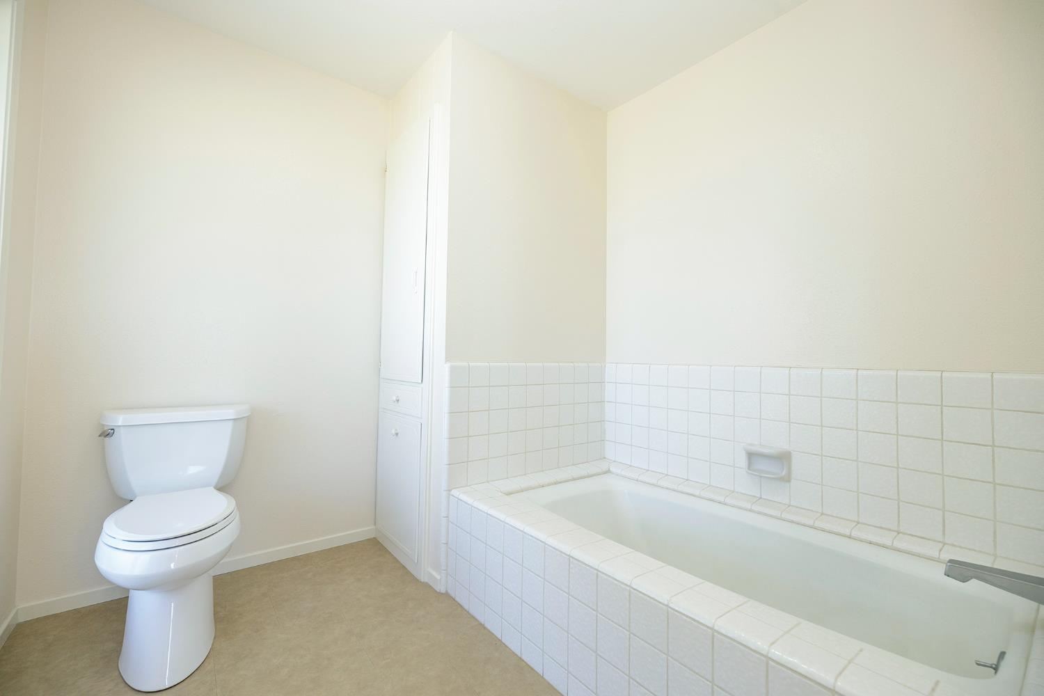 361 Arlberg Rd, Hickman, CA 95323