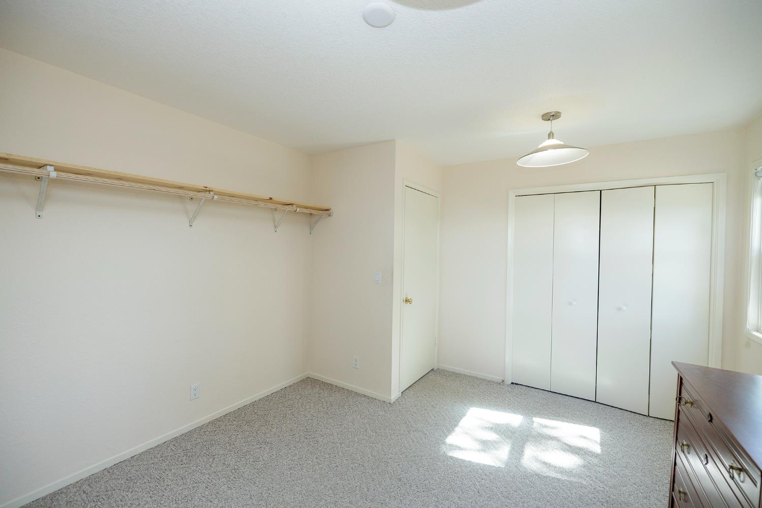 361 Arlberg Rd, Hickman, CA 95323