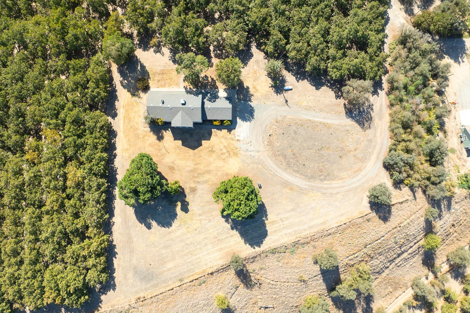 361 Arlberg Rd, Hickman, CA 95323
