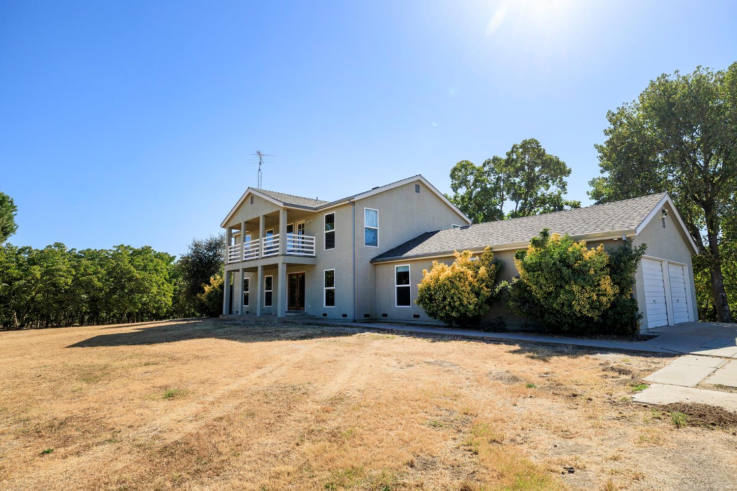 361 Arlberg Rd, Hickman, CA 95323