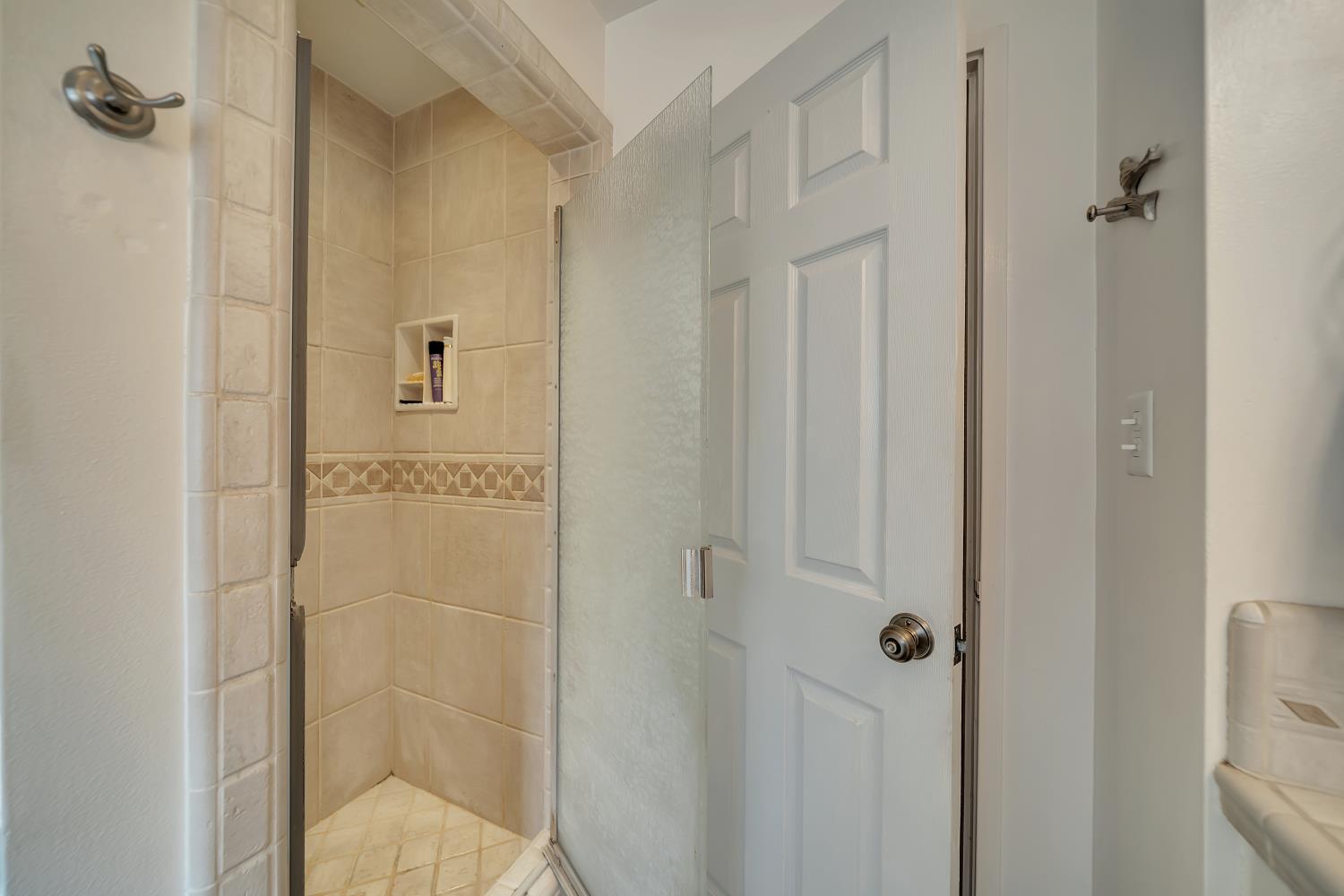 1208 E Morris Ave, Modesto, CA 95350