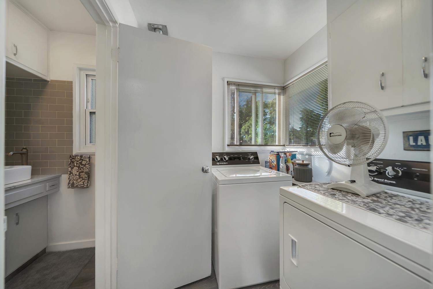 1208 E Morris Ave, Modesto, CA 95350