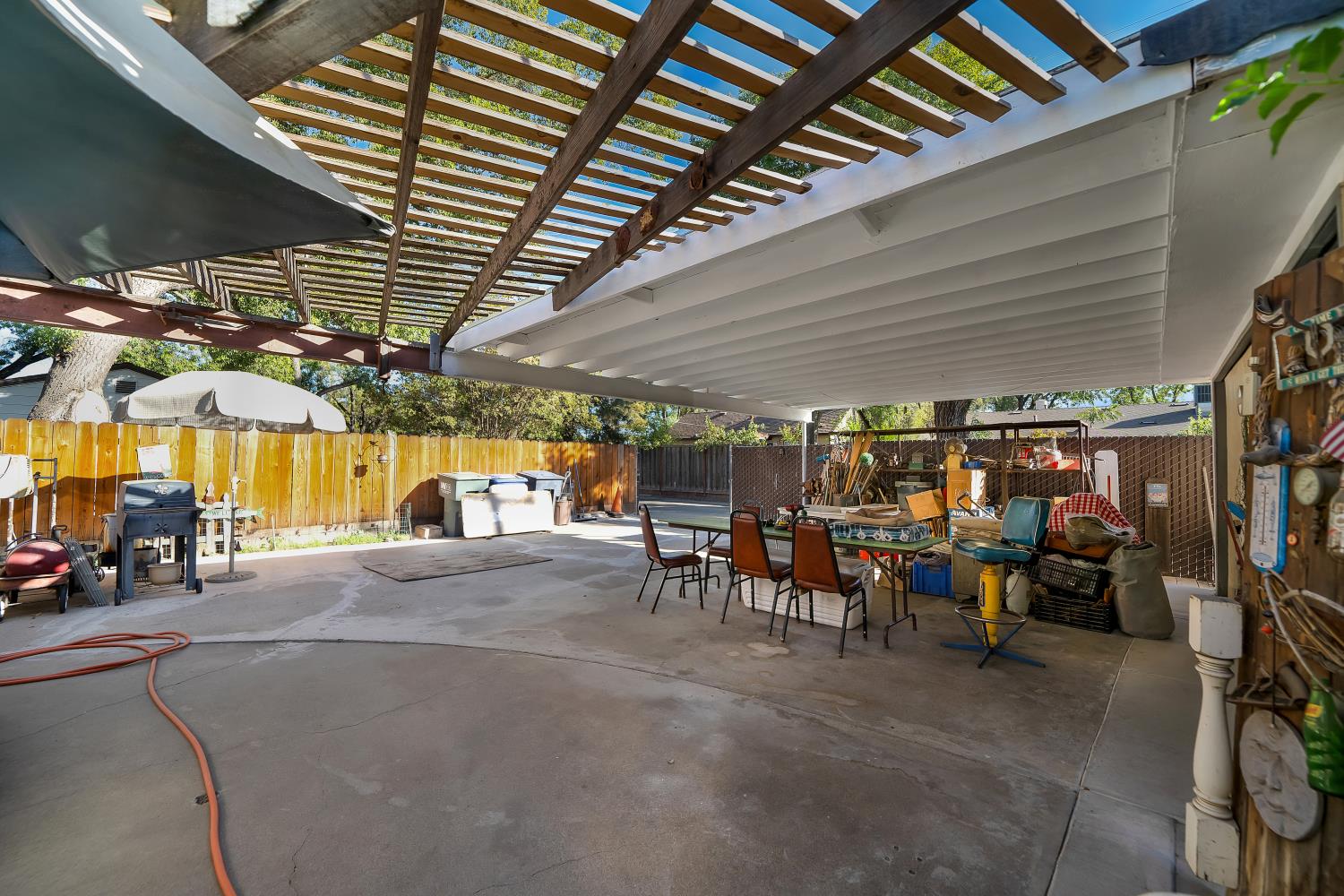 1208 E Morris Ave, Modesto, CA 95350