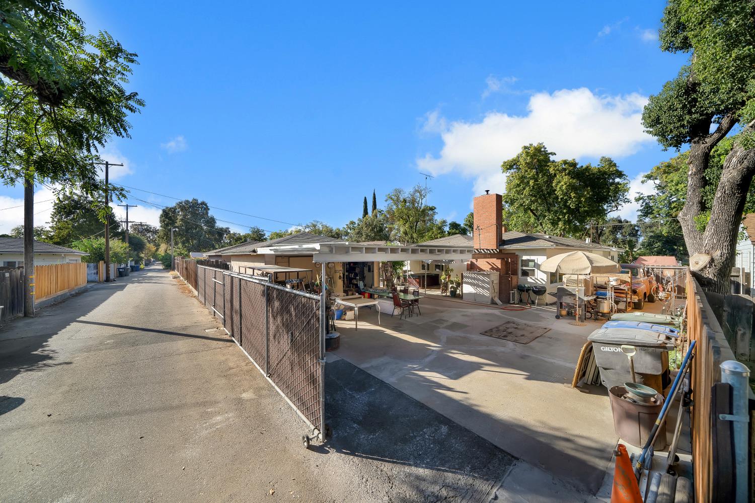 1208 E Morris Ave, Modesto, CA 95350