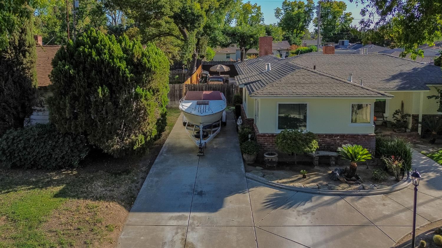 1208 E Morris Ave, Modesto, CA 95350