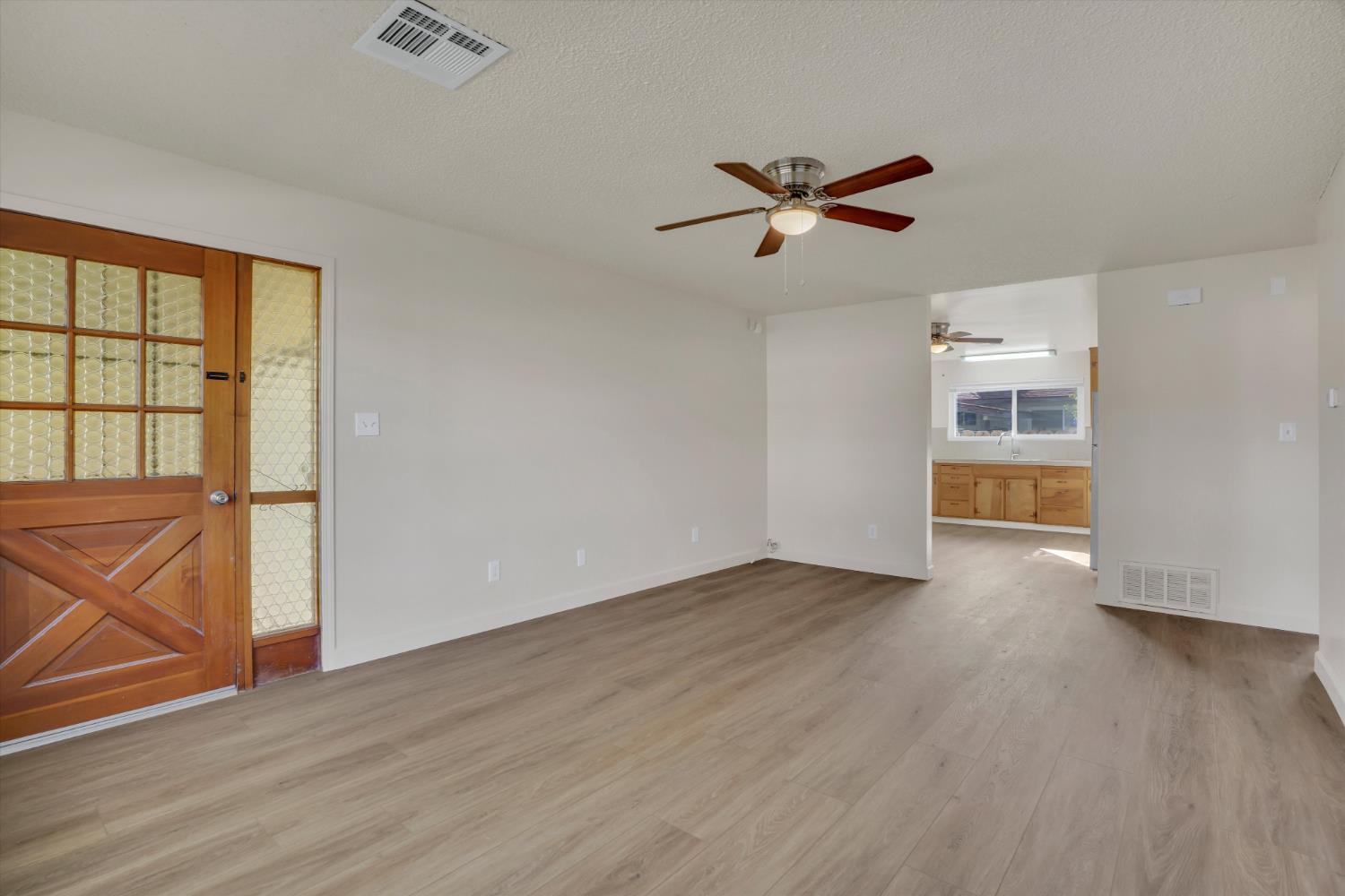 245 Jason St, Manteca, CA 95336