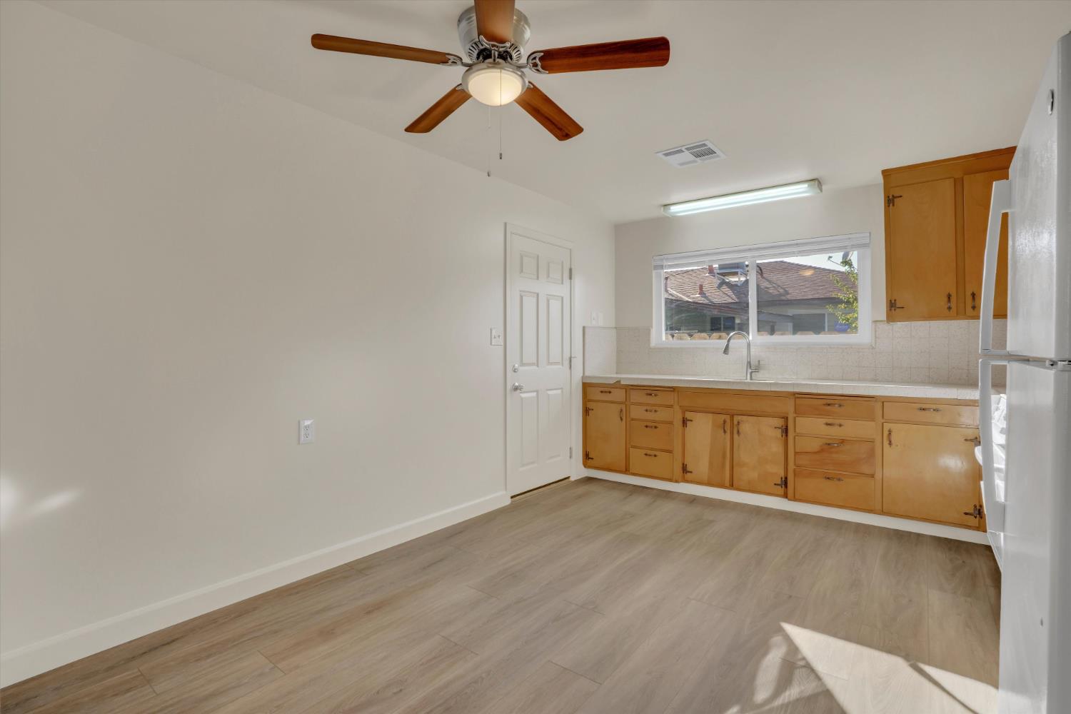 245 Jason St, Manteca, CA 95336