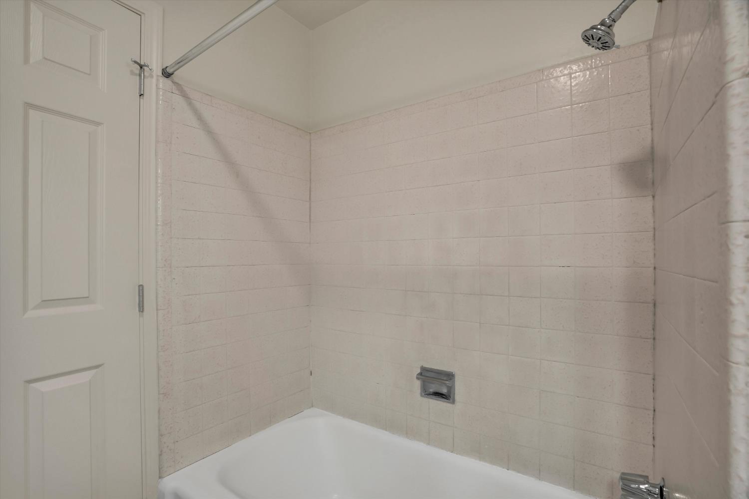 245 Jason St, Manteca, CA 95336