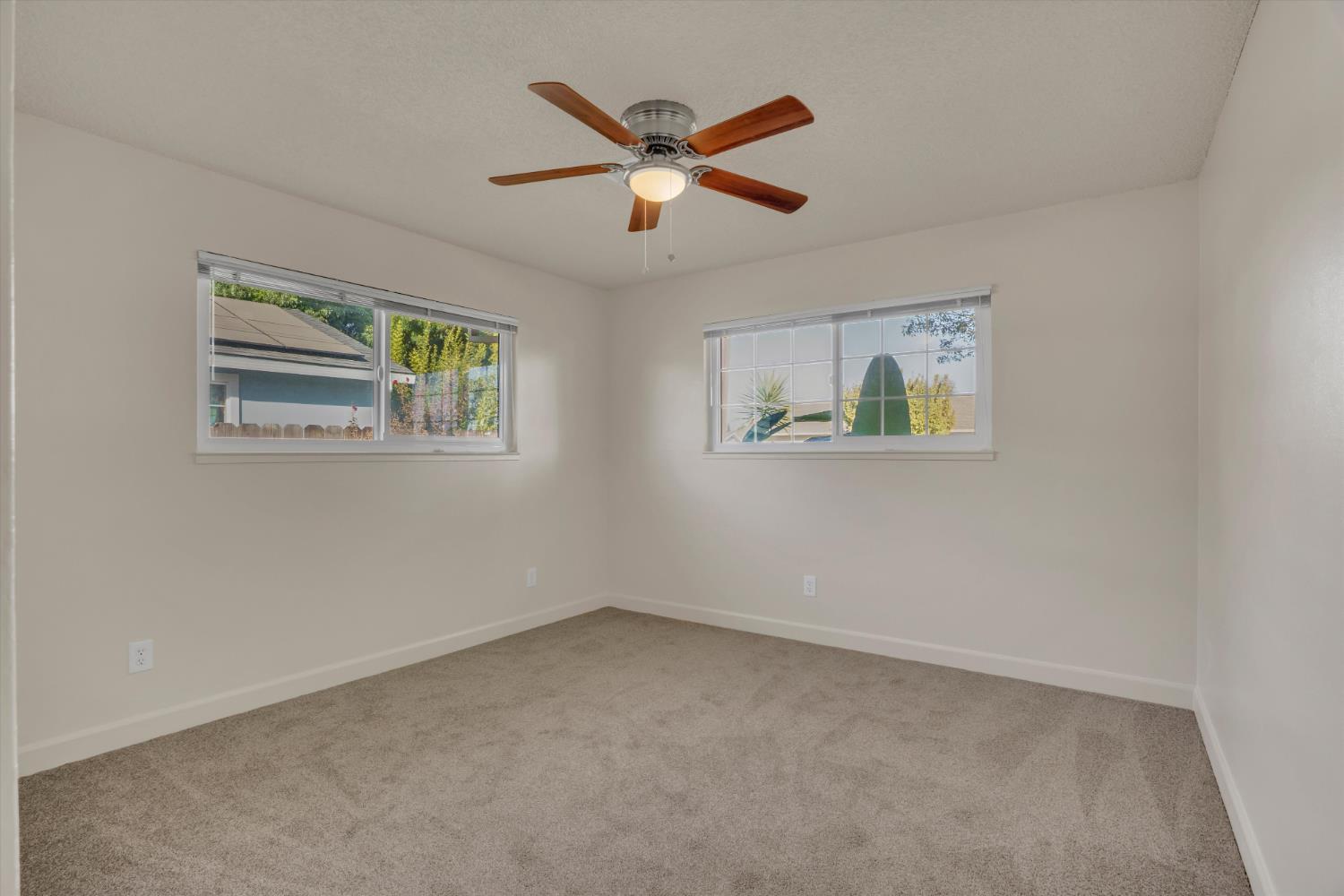 245 Jason St, Manteca, CA 95336