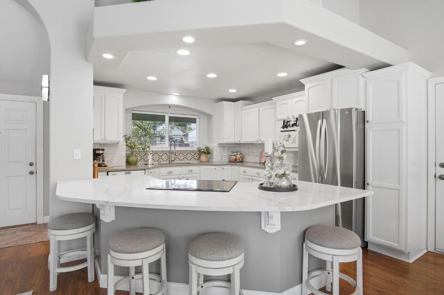 13539 Bentley St, Waterford, CA 95386
