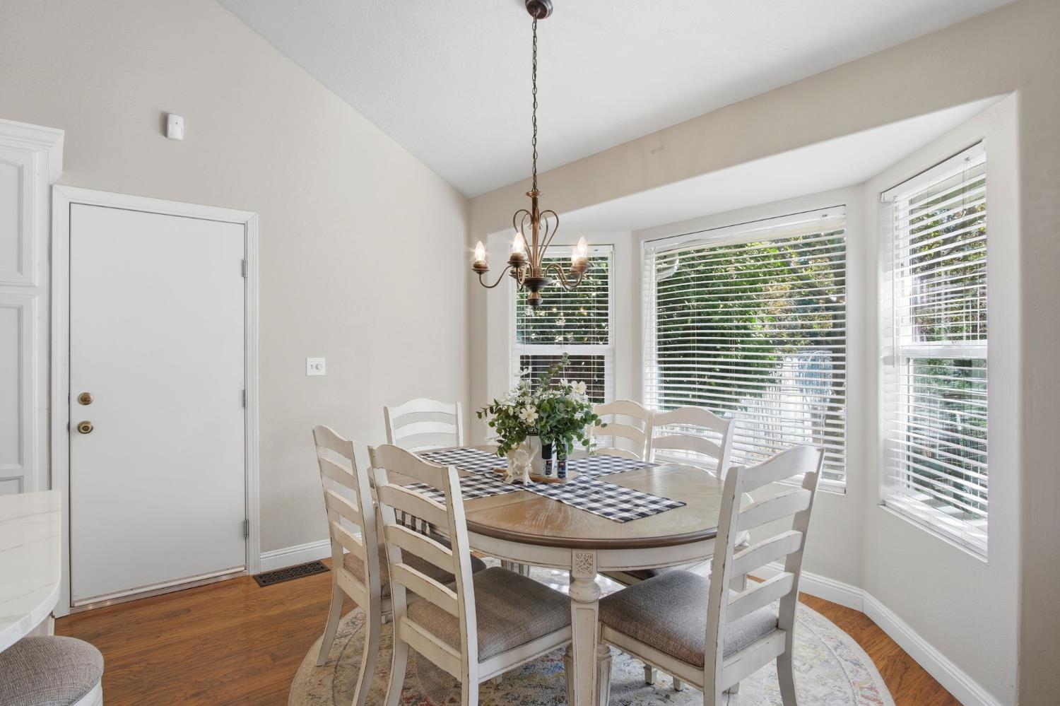 13539 Bentley St, Waterford, CA 95386
