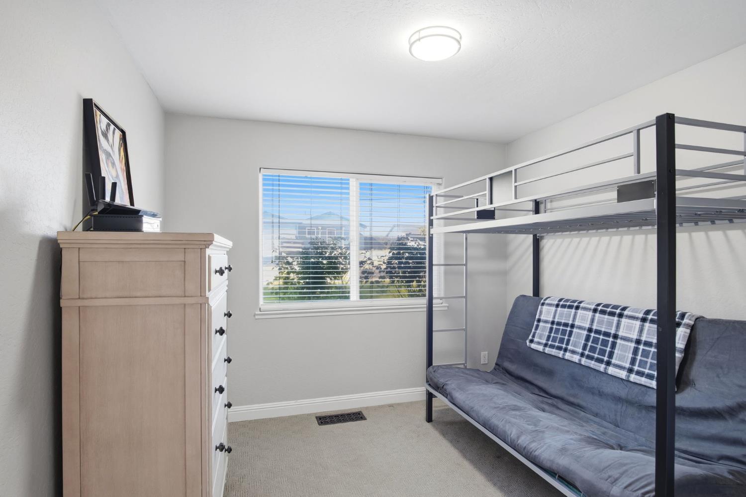 13539 Bentley St, Waterford, CA 95386
