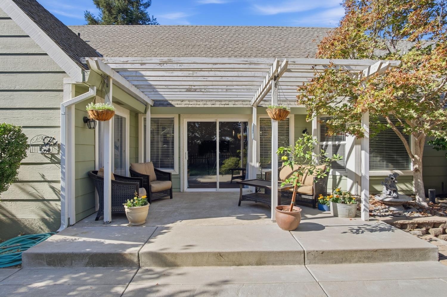 13539 Bentley St, Waterford, CA 95386