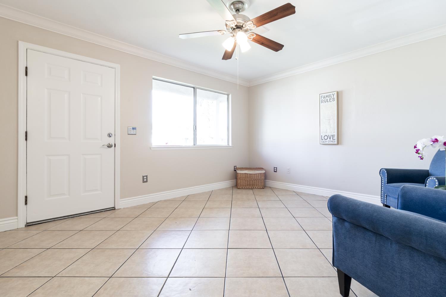 12118 Hernandez Ave, Waterford, CA 95386