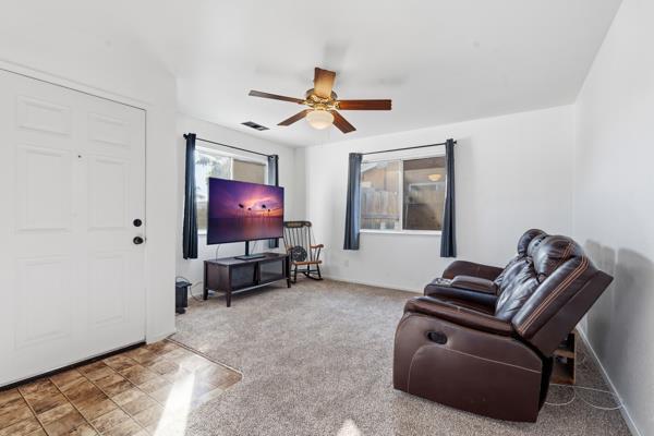 6073 Preakness Dr, Riverbank, CA 95367
