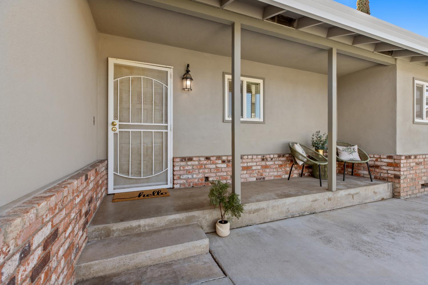 2301 Jordanollo St, Escalon, CA 95320