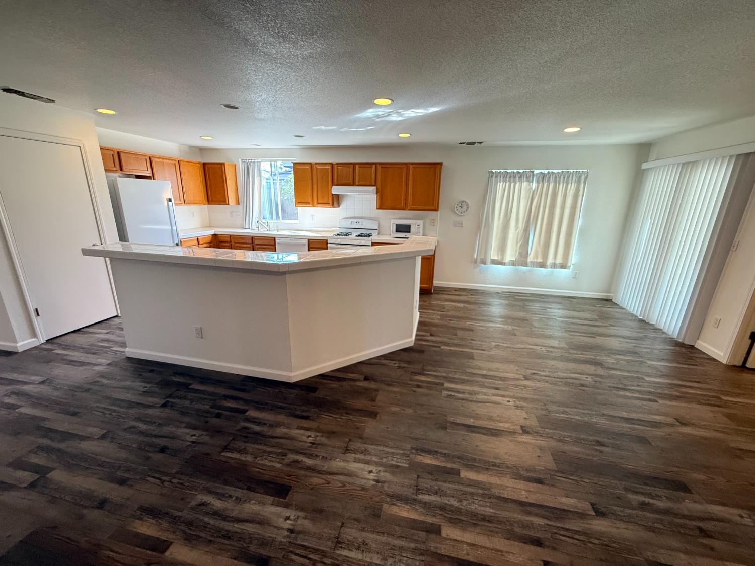 3341 Cardinal Flower Ave, Modesto, CA 95355