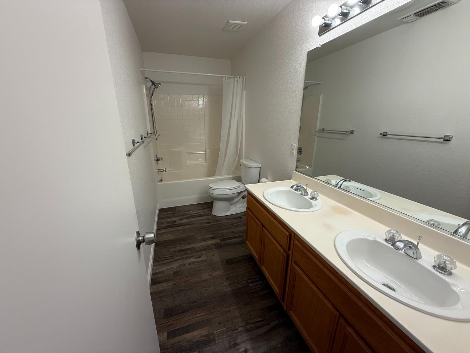3341 Cardinal Flower Ave, Modesto, CA 95355