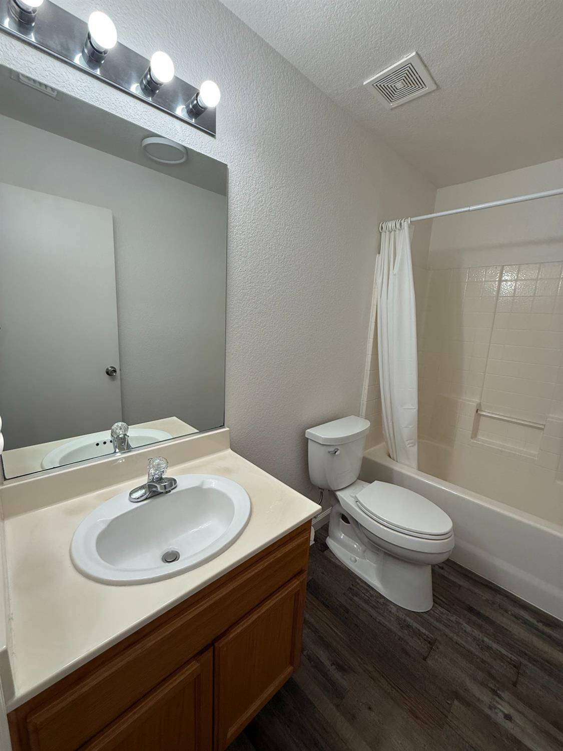 3341 Cardinal Flower Ave, Modesto, CA 95355