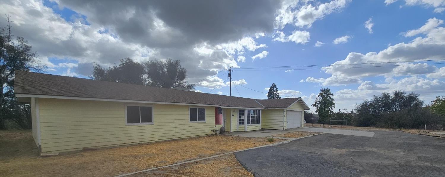 46330 Van Teri Rd, Coarsegold, CA 93614