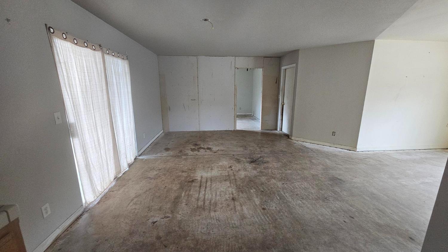 46330 Van Teri Rd, Coarsegold, CA 93614