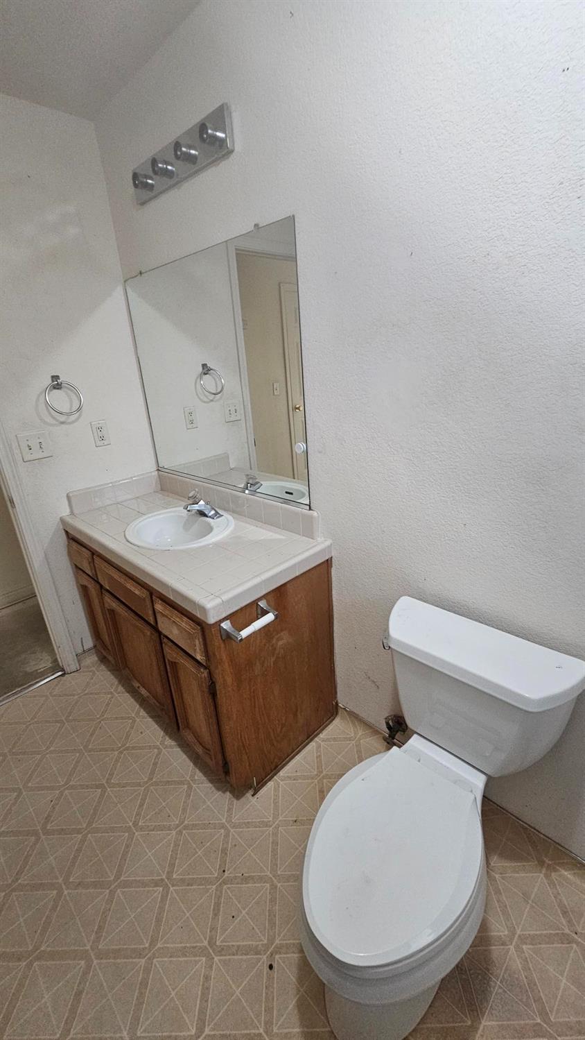 46330 Van Teri Rd, Coarsegold, CA 93614